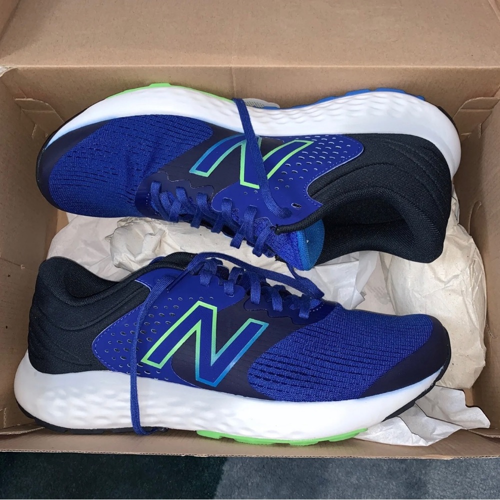 New Balance Mens 520 sz 10 new in box